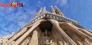 Cum e Barcelona de Crăciun? Incredibil de frumoasă