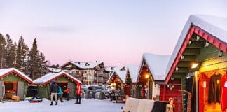 Laponia, Rovaniemi, Satul lui Moș Crăciun: O destinație „țeapă” sau nu? sat iarna laponia